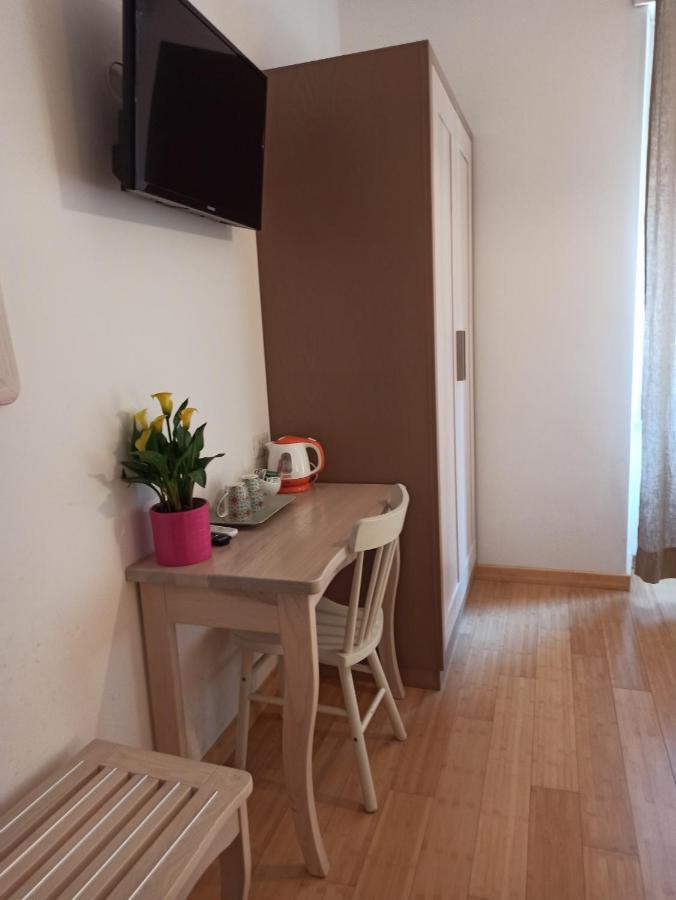 B&B Suite And Rooms San Giovanni Rome Exterior photo