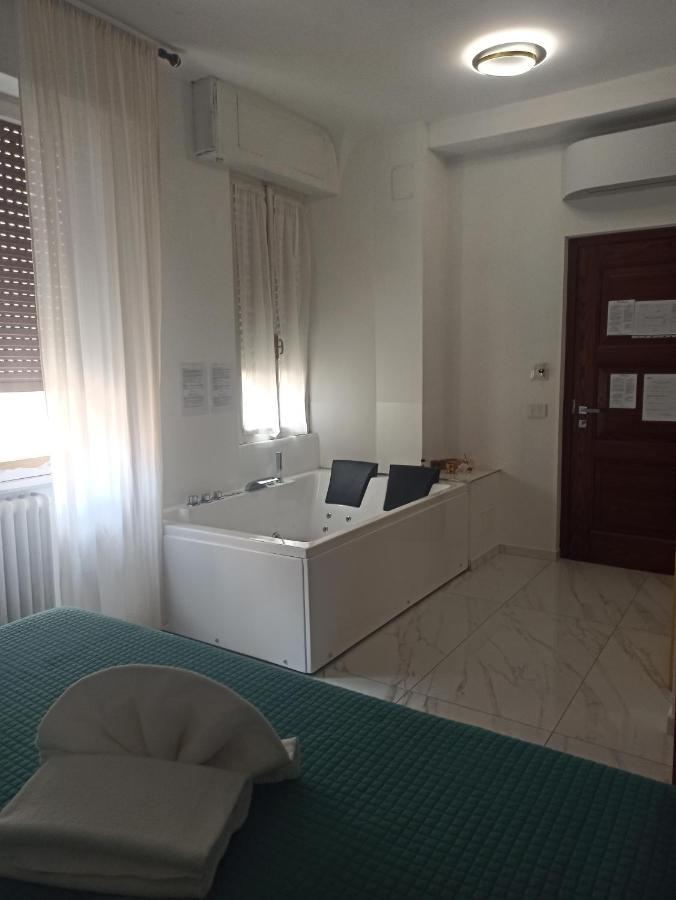 B&B Suite And Rooms San Giovanni Rome Exterior photo