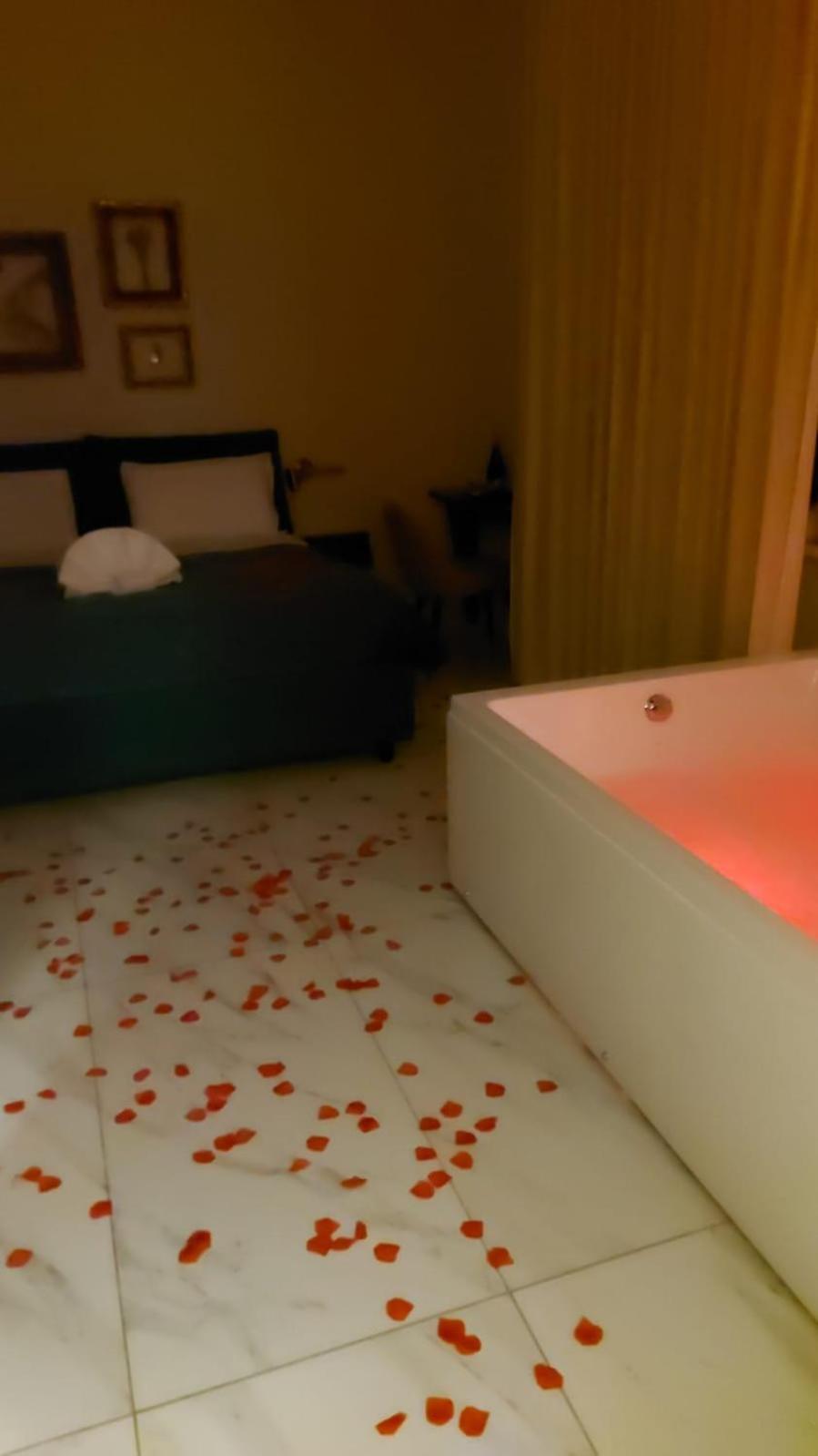 B&B Suite And Rooms San Giovanni Rome Exterior photo